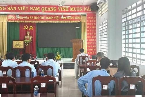 KIỂM TRA CÔNG TÁC CẢI CÁCH HÀNH CHÍNH KIỂM SOÁT THỦ TỤC HÀNH CHÍNH TẠI XÃ PHÚ LÂM