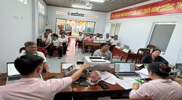 GIAO DỊCH XÃ PHÚ LÂM – ĐƯA TÍN DỤNG CHÍNH SÁCH ĐẾN GẦN NGƯỜI DÂN